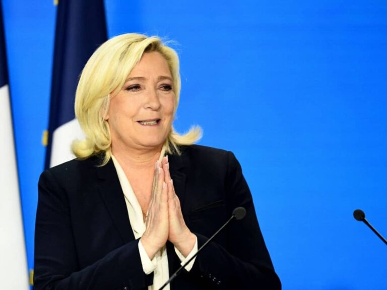 Diplomatie : Marine Le Pen au Sénégal.