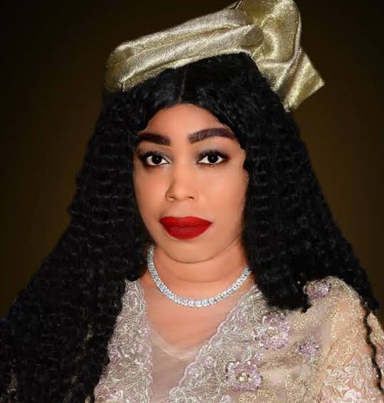 Nigeria: chichi ojei , la seule femme parmi les candidats en course pour les élections présidentielles.