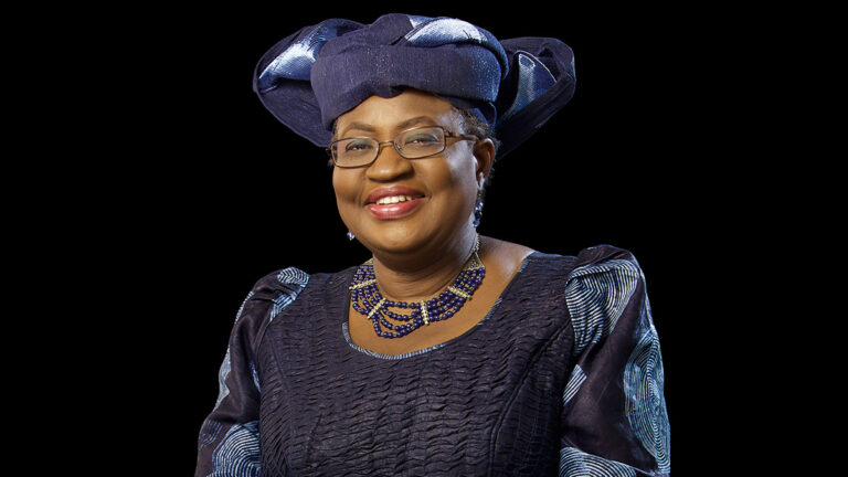 OMC : 10 raisons pour lesquelles Ngozi Okonjo-Iweala pourrait être réélue à la direction Plusieurs réseaux africains implorent la nigériane de briguer un second mandat, bien que celui qui s’, bien que celui qui s’achève n’a pas fait l’unanimité en raison de critiques concernant des détournements de fonds pendant son mandat au gouvernement nigérian.